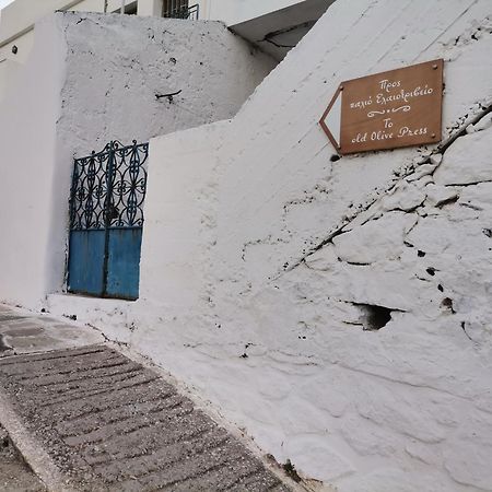 Appartamento Naxos Mountain Retreat - Tiny House Build On Rock Koronos Esterno foto